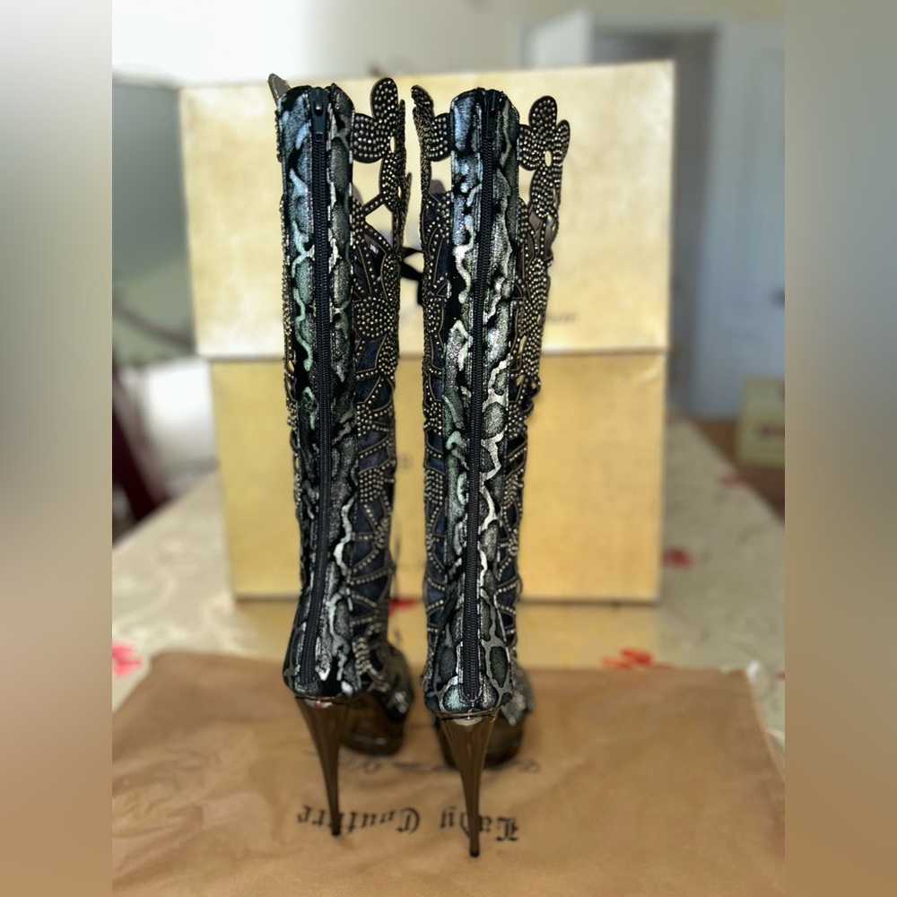 Lady Couture Chic Lace Boots